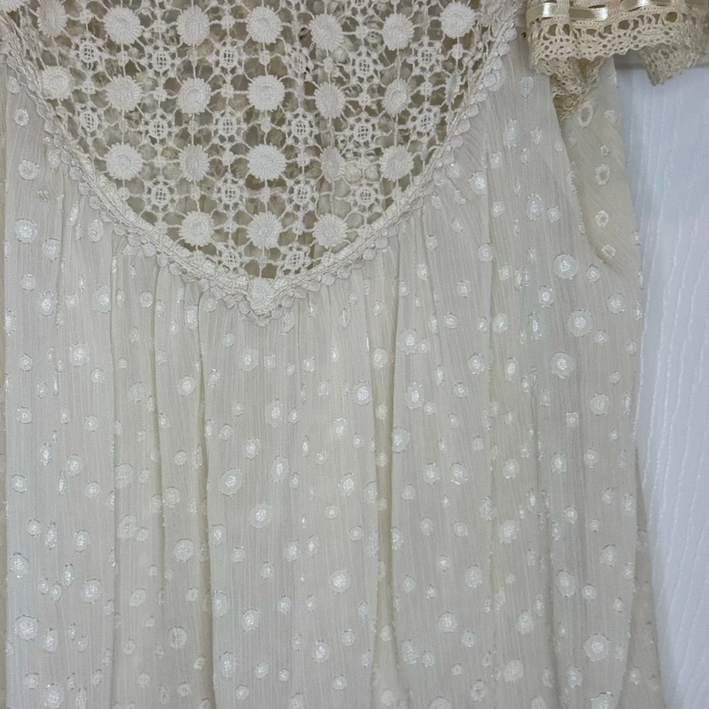 Lilly Mason Bohemia Style Dress Size M Women's with Dip-Dye Cream and Beige Lace - Picture 8 of 11